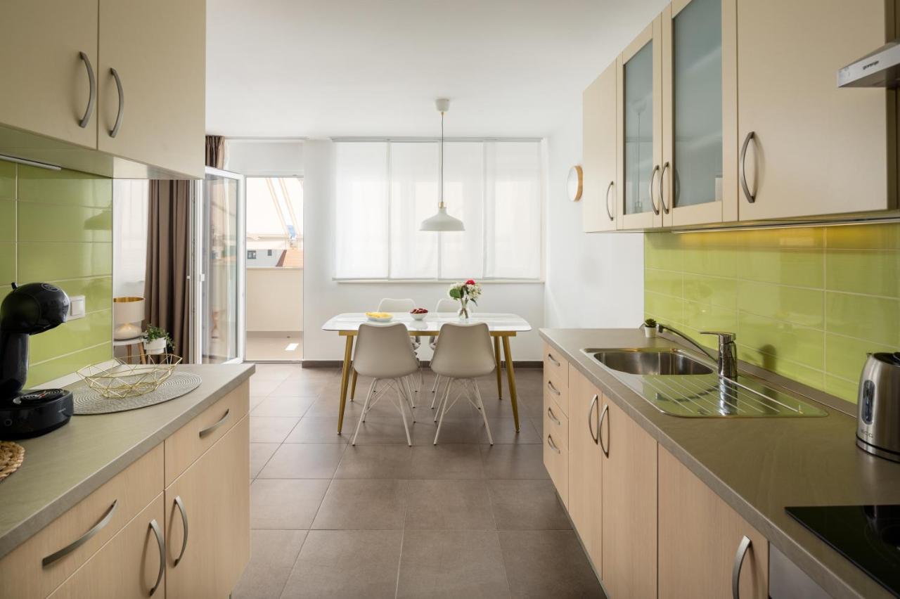 Apartment Nova 4* Dugi Rat Eksteriør bilde