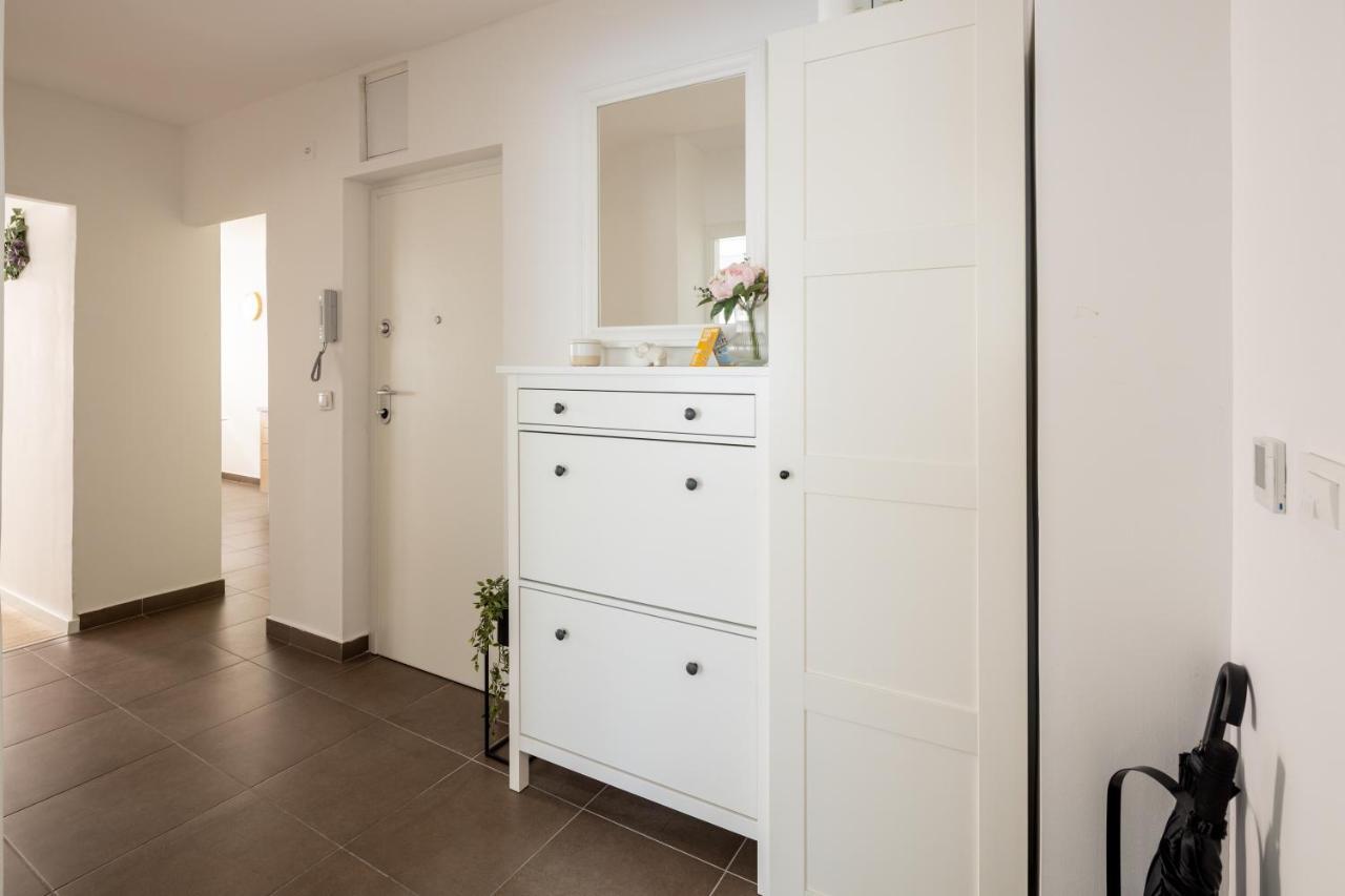 Apartment Nova 4* Dugi Rat Eksteriør bilde