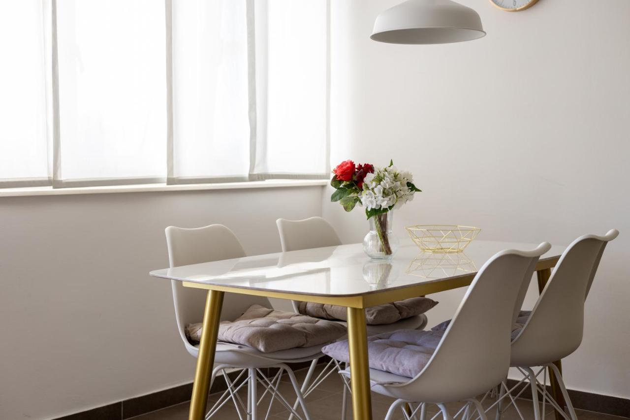 Apartment Nova 4* Dugi Rat Eksteriør bilde