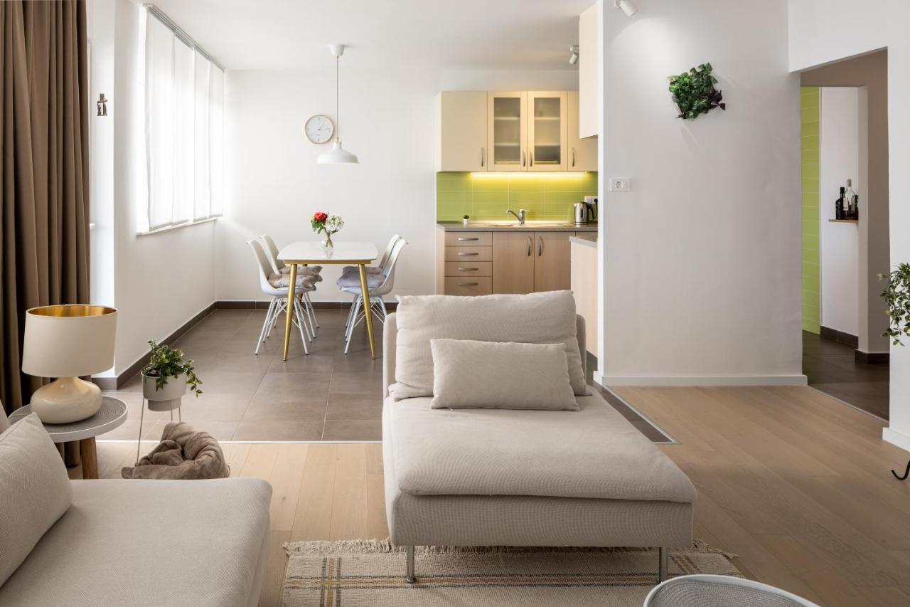 Apartment Nova 4* Dugi Rat Eksteriør bilde